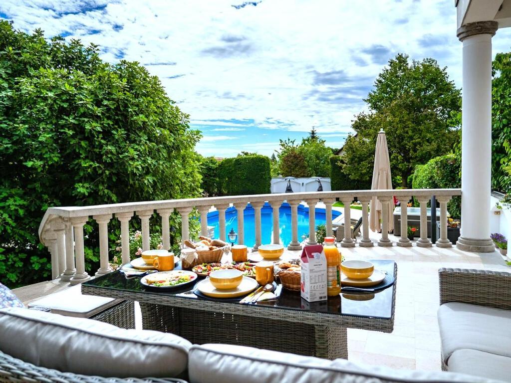 Fuege Villa Luxury & Wellness Balatonfured Luaran gambar