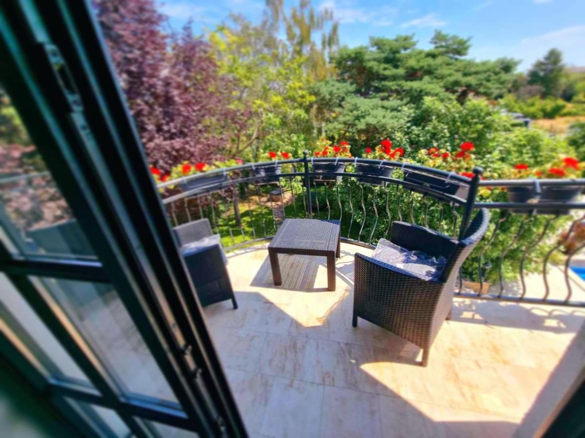 Fuege Villa Luxury & Wellness Balatonfured Luaran gambar